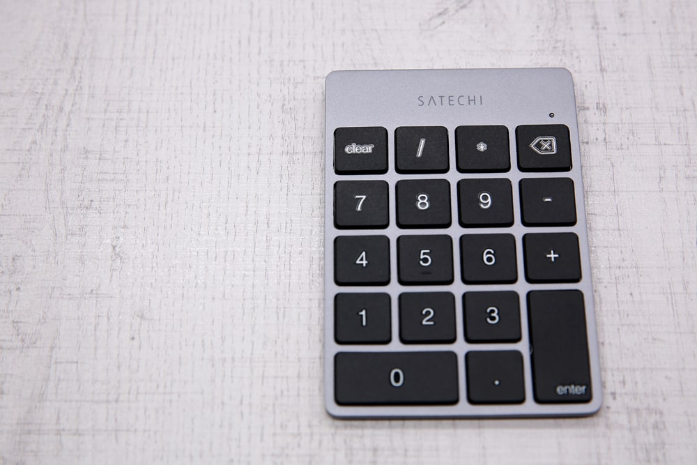 まとめ：【レビュー】Satechi スリム ワイヤレス Bluetooth テンキーは左手キーデバイスとしても活用！