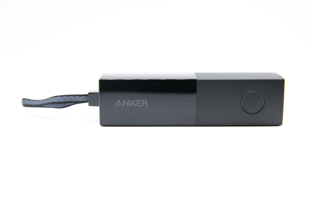 5000mAでちょっとした外出時にちょうどいい|Anker 511 Power Bank モバイルバッテリー搭載USB充電器