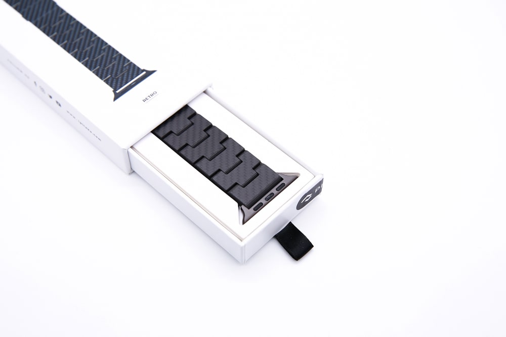 PITAKA カーボンファイバー Apple Watch バンド(レトロ)