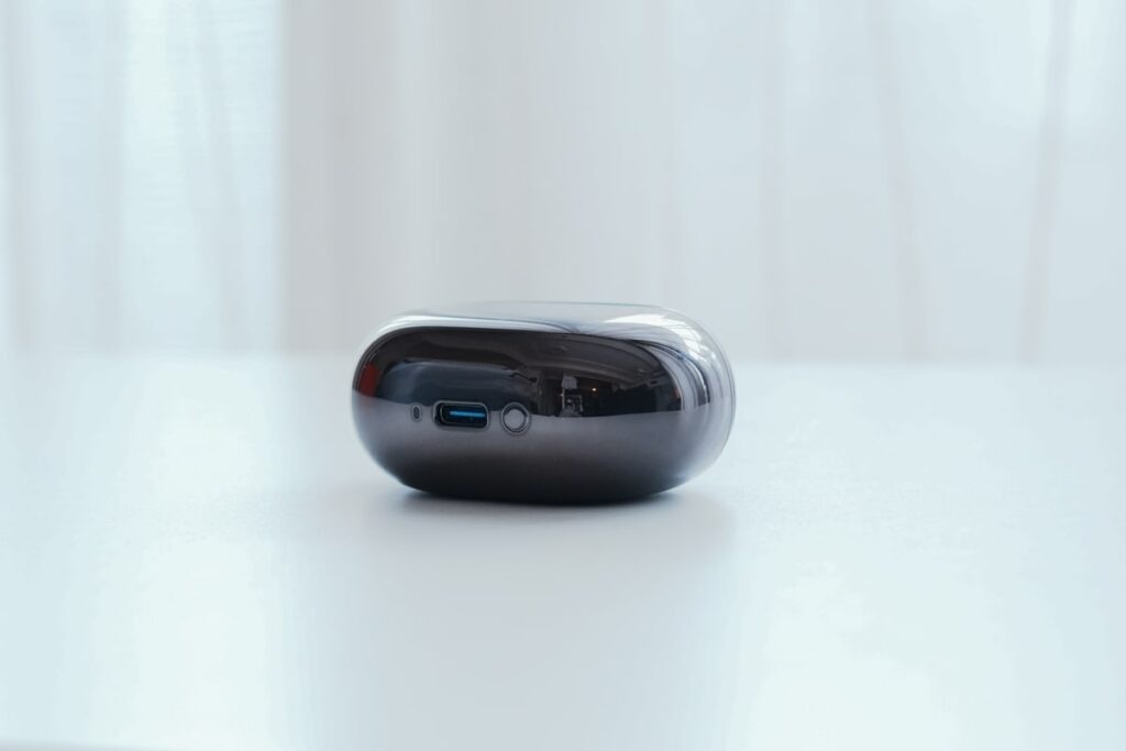 USB-Cケーブルで充電可能