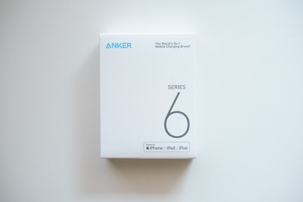 【概要】Anker Nano Power Bank ライトニング端子一体型の超小型モバイルバッテリー