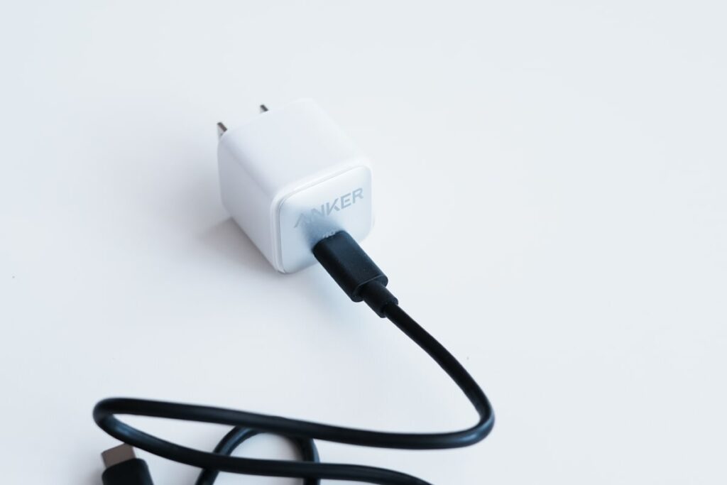 iPhone15の充電器として最適