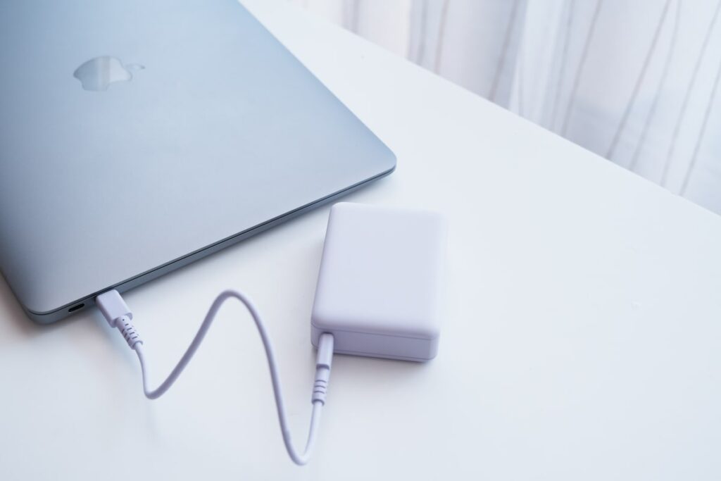 MOTTERUモバイルバッテリー 10,000mAh PD30W