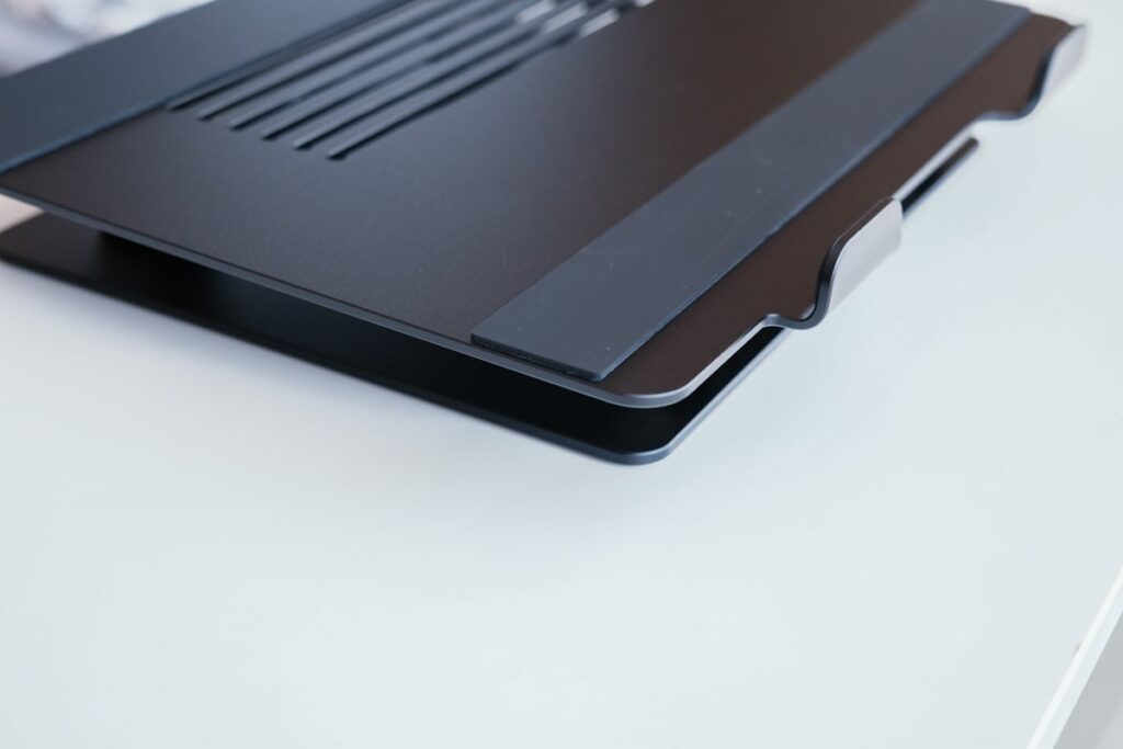 MOTTERU ノートPCスタンド