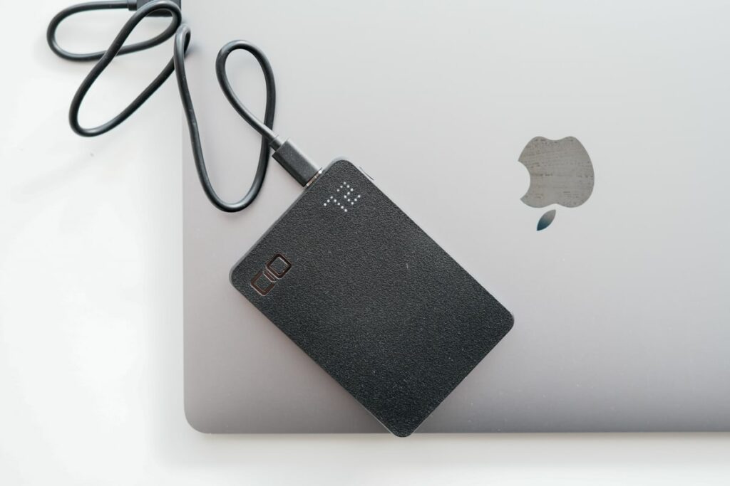 10000mAh/最大35W出力でMacBook Airでも十分充電可能なのはありがたい