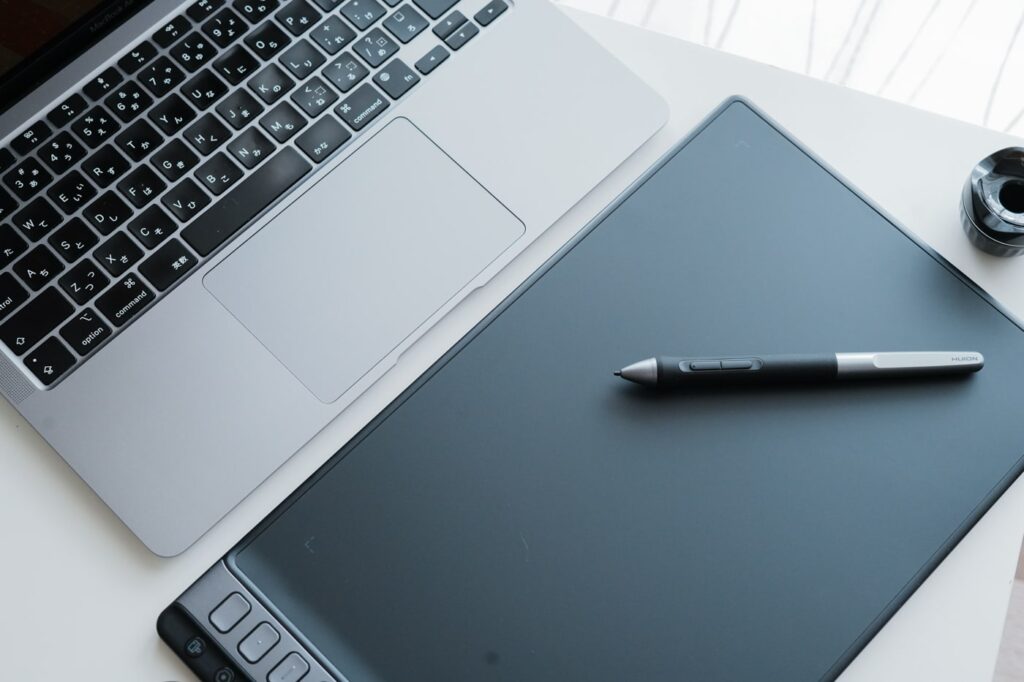 まとめ:HUION ペンタブレット「Inspiroy 2」は初心者におすすめの板タブ