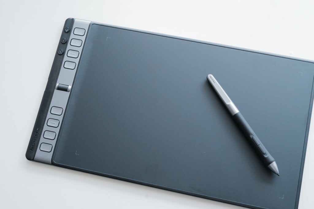 【レビュー】HUION ペンタブレット「Inspiroy 2」