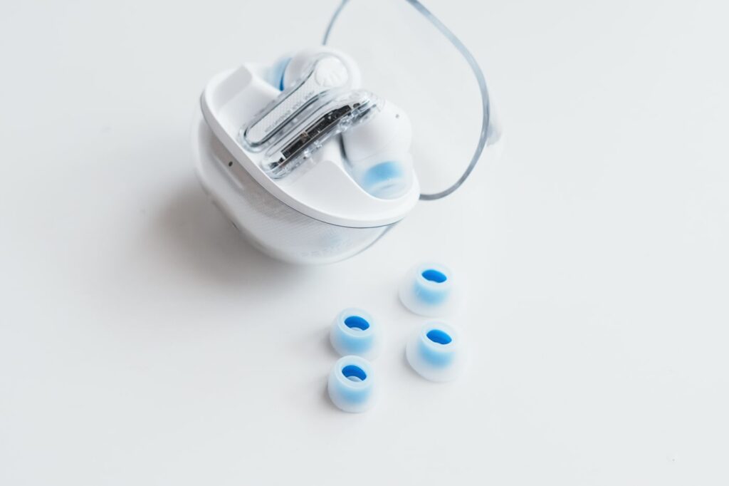 【レビュー】SOUNDPEATS Clear ワイヤレスイヤホン