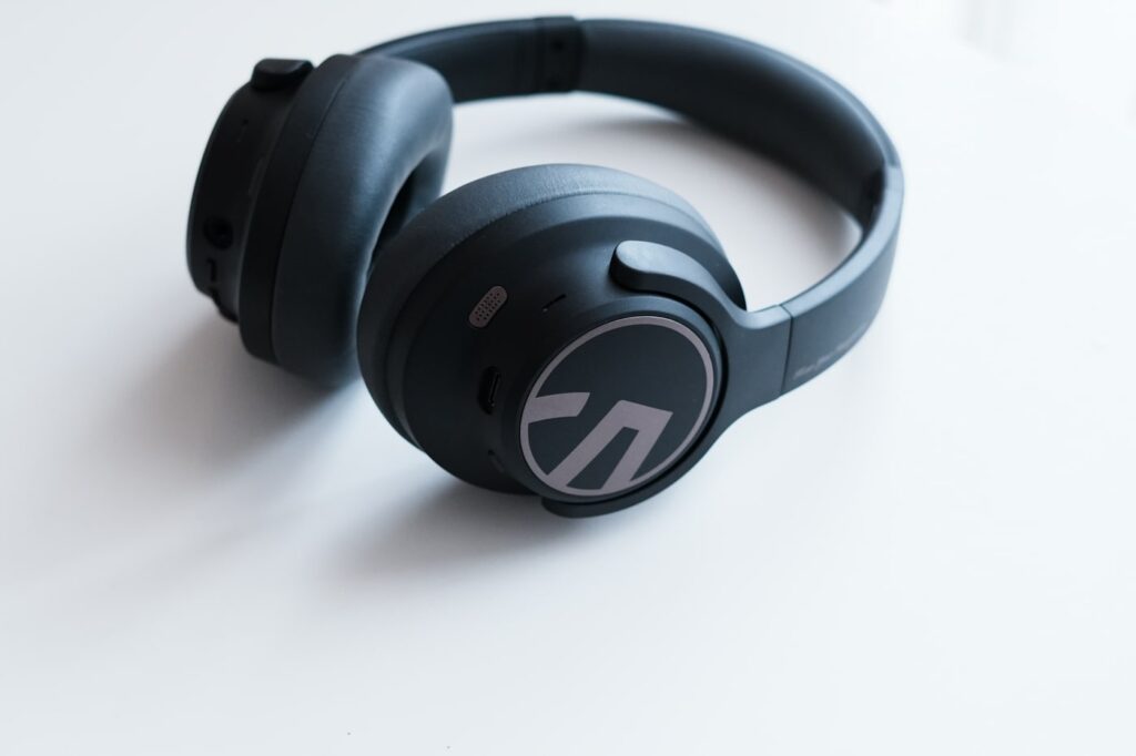 【レビュー】SOUNDPEATS Space ワイヤレス ヘッドホン