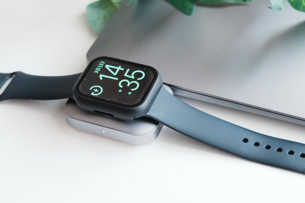 Apple WatchとAirPodsが充電できる