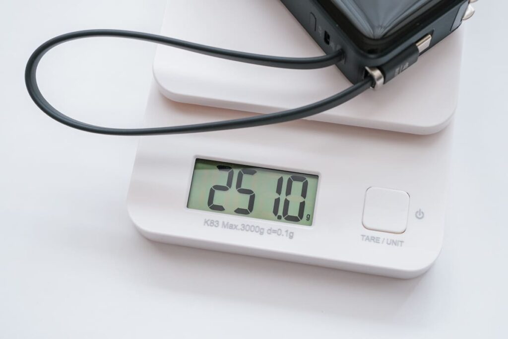 Anker Power Bank (10000mAh, Fusion, Built-In USB-C ケーブル)