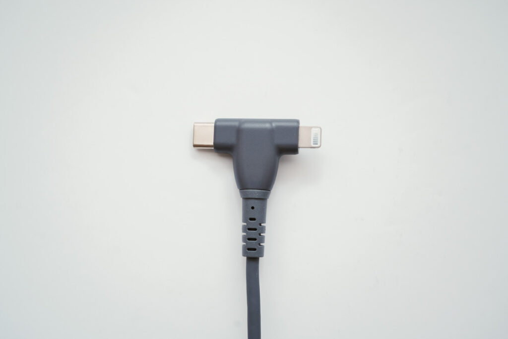 MOTTERU USB-C to Lightning & USB-C 2in1シリコンケーブル