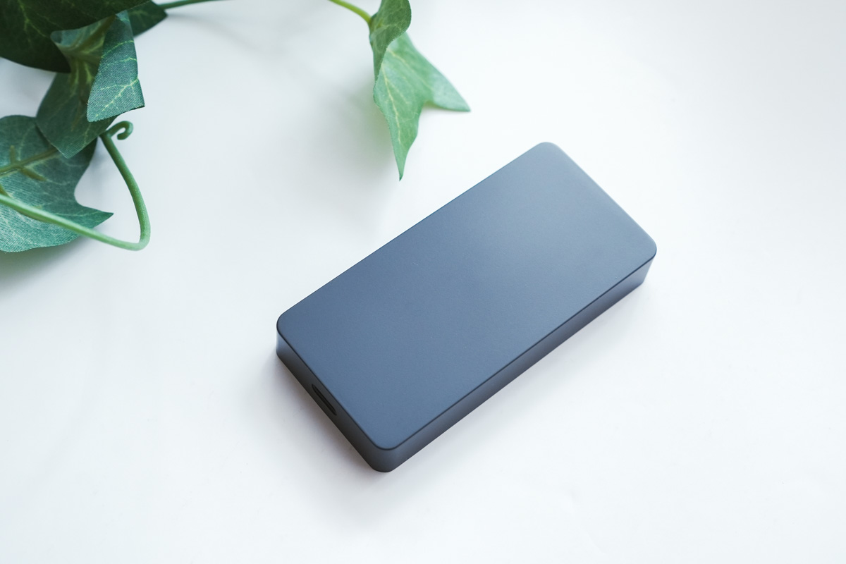 【レビュー】MOTTERU (モッテル) PD65W対応 AC充電器は超薄型の手のひらサイズ！