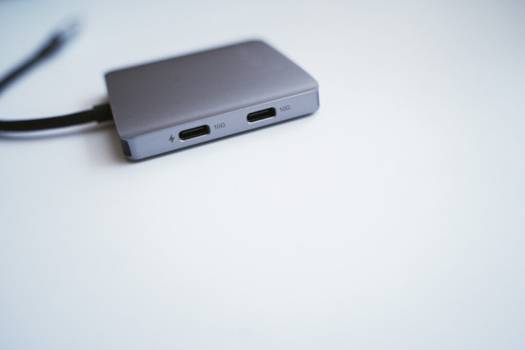 Satechi 4ポート USB-C ハブ
