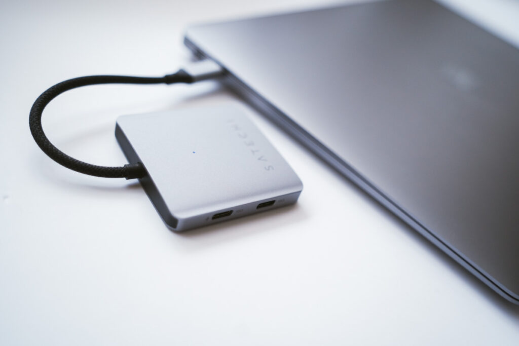 Macbookに合うおしゃれなデザインでテンションが上がる
