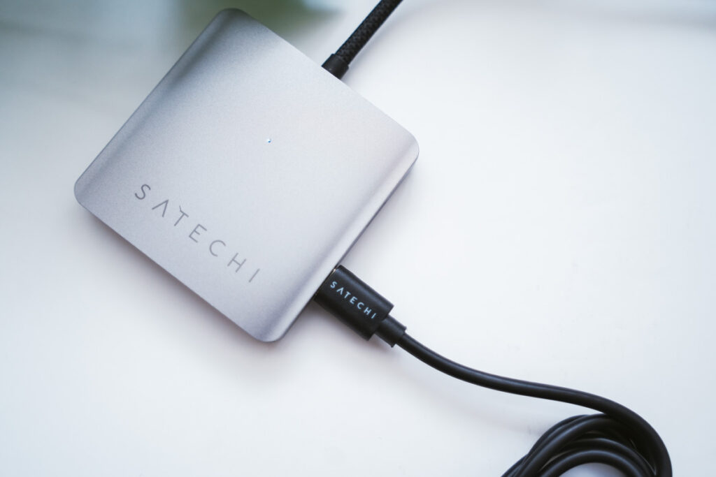 Satechi 4ポート USB-C ハブ
