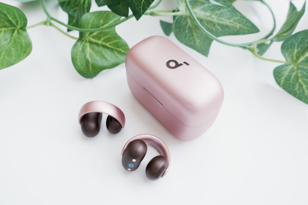 まとめ:Soundcore AeroClip は耳への圧迫感ゼロで音質もよいイヤーカフ型ワイヤレスイヤホンです