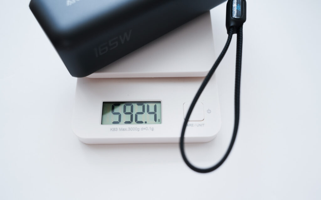 【レビュー】Anker Power Bank(25000mAh, Built-In & 巻取り式USB-Cケーブル)