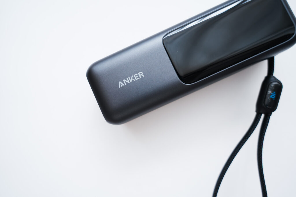 もうバッテリー残量で悩まない!25000mAhの超大容量モバイルバッテリー