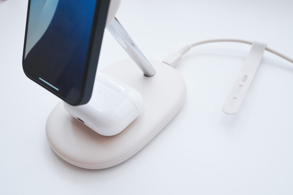 MOTTERU 2in1 マグネット式 ワイヤレス充電器
