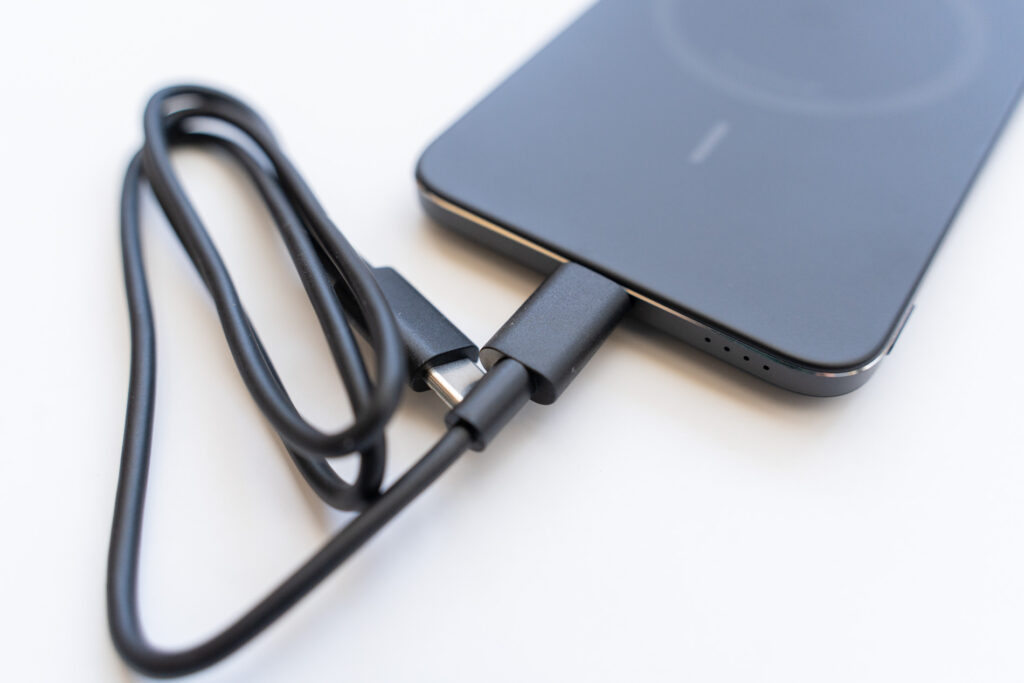Anker Nano Power Bank（5000mAh, MagGo, Slim）モバイルバッテリー