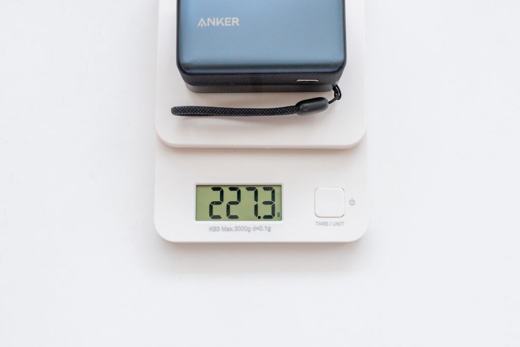 Anker Nano Power Bank（10000mAh, 45W, 巻取り式 USB-Cケーブル）