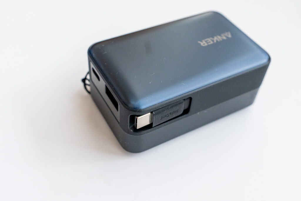 Anker Nano Power Bank（10000mAh, 45W, 巻取り式 USB-Cケーブル）