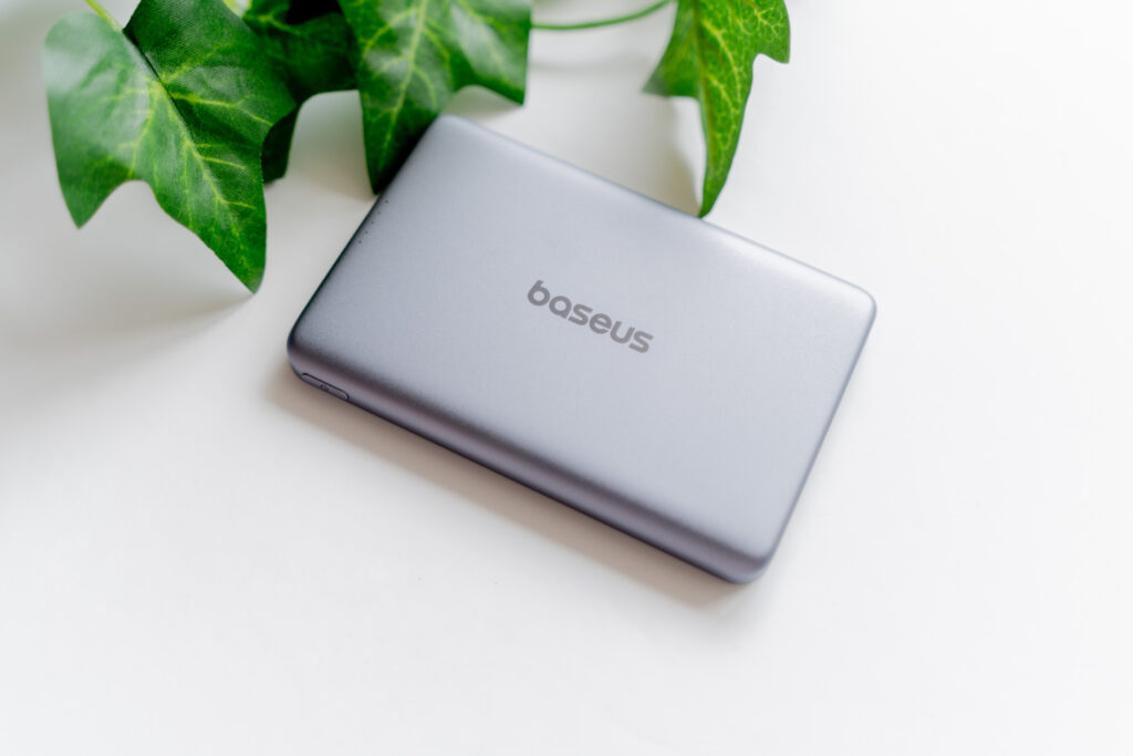 まとめ:Baseus PicoGo AM41 超薄型マグネット式モバイルバッテリー(5000mAh)はiPhone17で使える!