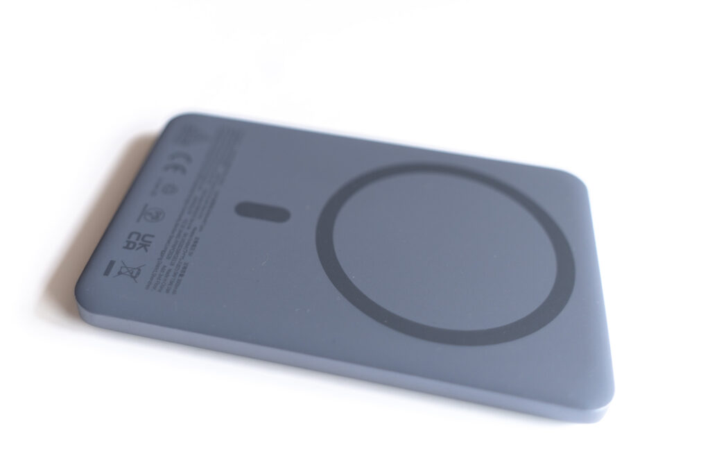 Baseus PicoGo AM41 超薄型マグネット式モバイルバッテリー