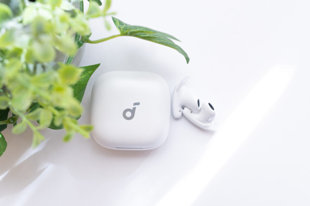 Anker Soundcore Liberty Buds 完全ワイヤレスイヤホンはインナーイヤー型で耳への圧迫感がなくノイズキャンセリング対応！