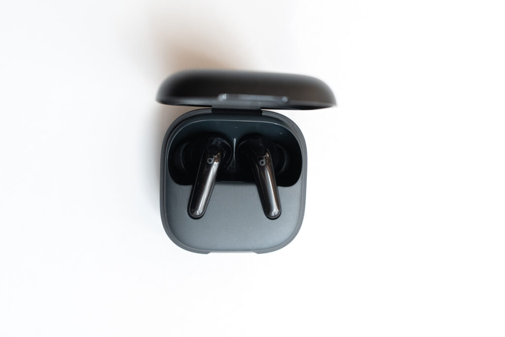 5,000円台なのにノイズキャンセリング機能搭載