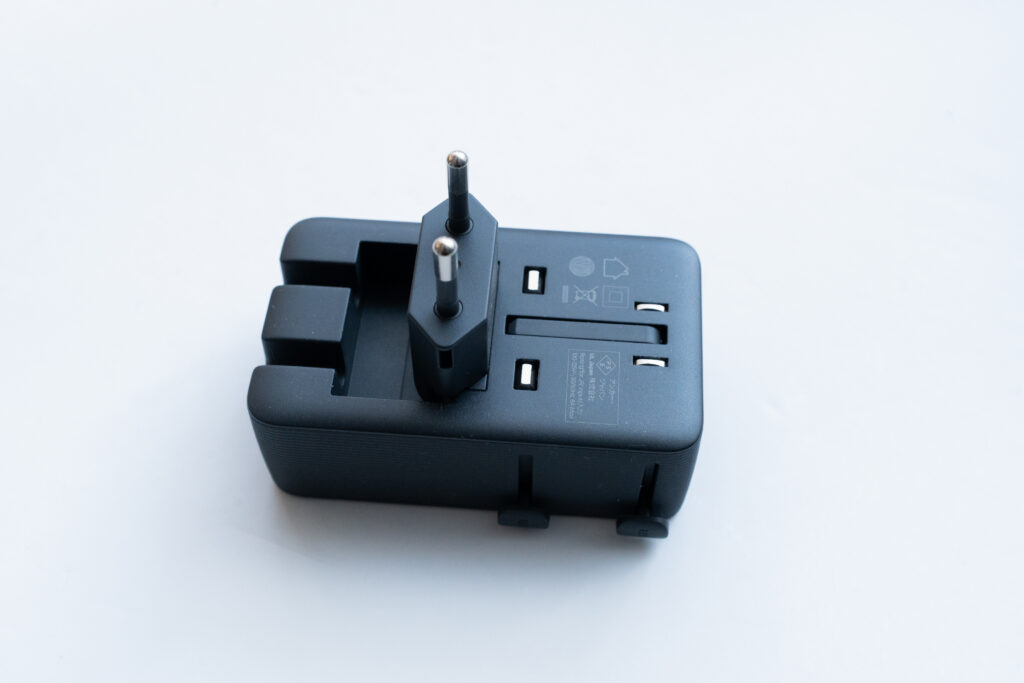 Anker Nano トラベルアダプタ（5-in-1, 20W）