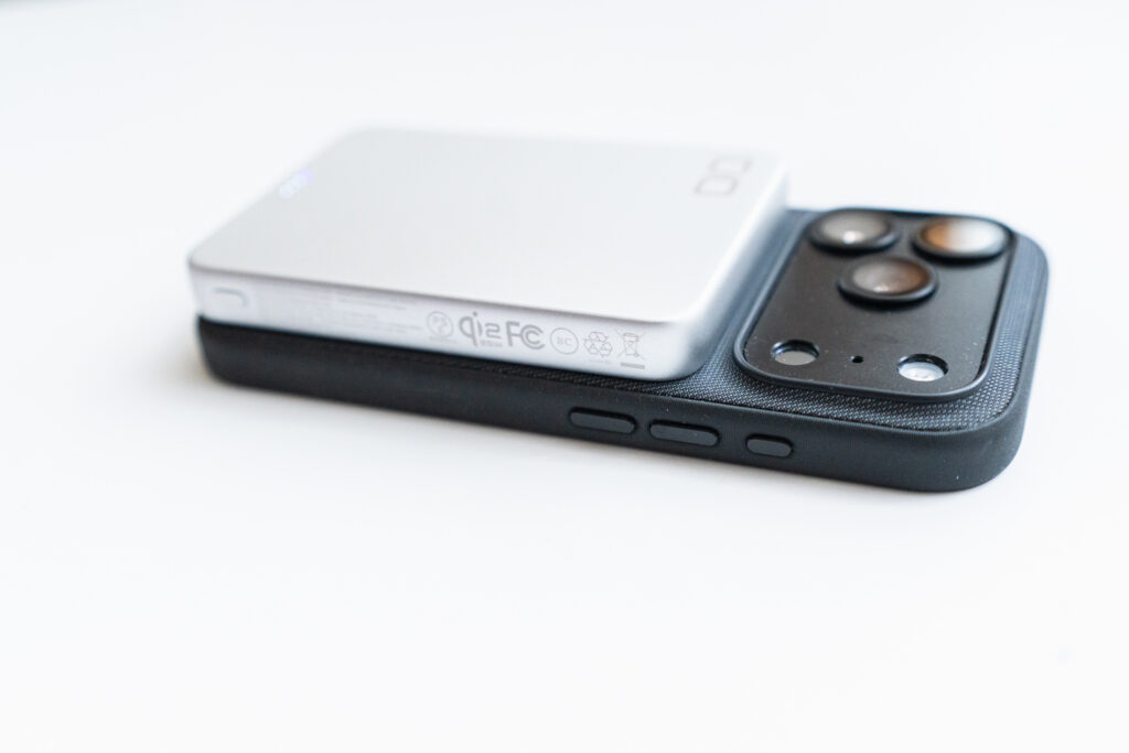 最大25Wワイヤレス充電＋30W有線充電のパワー