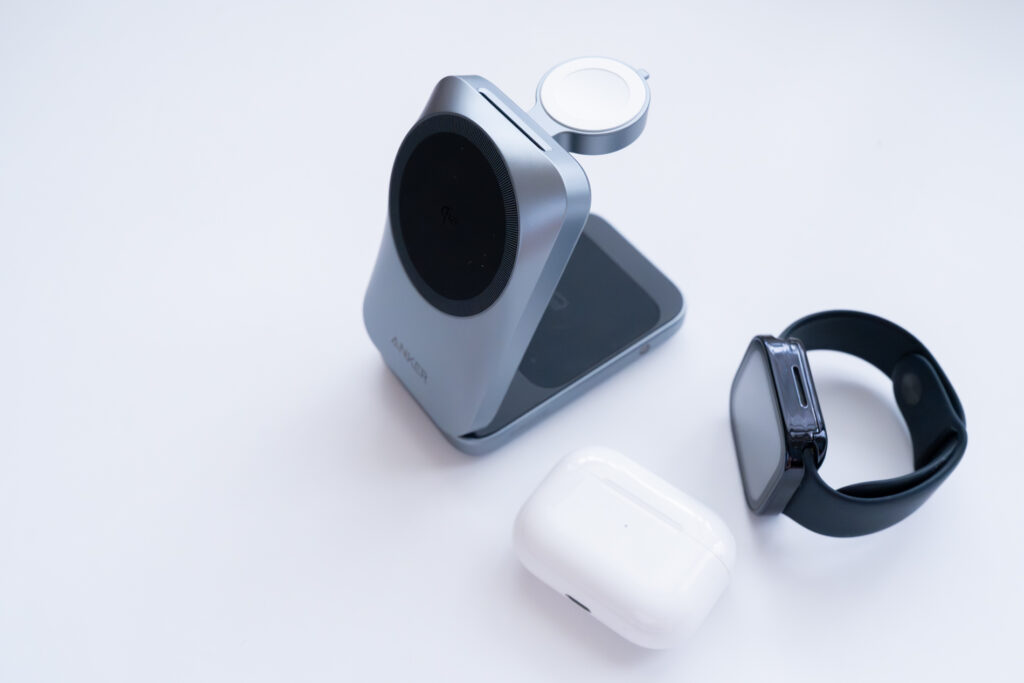 Anker Prime Wireless Charging Station（3-in-1, MagGo, AirCool, Foldable）マグネット式ワイヤレス充電器