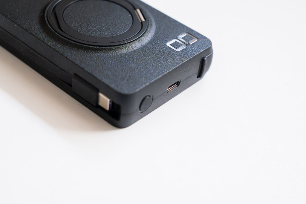CIO「SMARTCOBY Ex05 Wireless2.2 Pro CABLE SS10K」モバイルバッテリー