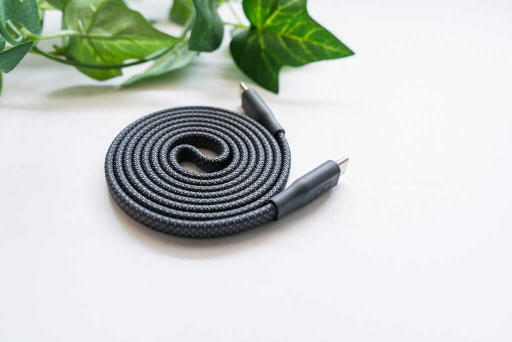 CIO「Flat Spiral Cable CtoC」240W急速充電対応!スパイラル形状でコンパクトにまとまるUSB-Cケーブル